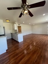 5529 Fulcher Ave-Unit -102 in Los Angeles, CA - Building Photo - Building Photo