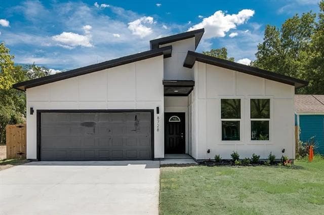8728 Dunlap Dr