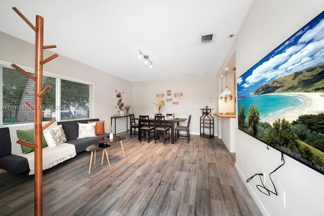 970 SW 9th St in Miami, FL - Building Photo - Building Photo