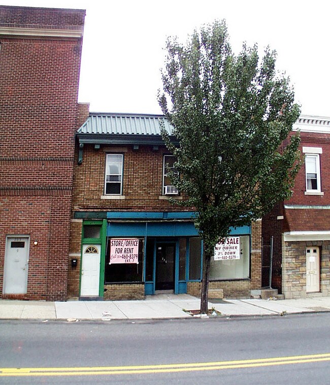 275 Paterson Ave in East Rutherford, NJ - Building Photo - Building Photo