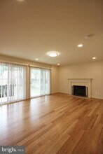 5609 5th St S in Arlington, VA - Foto de edificio - Building Photo