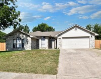 4705 Wagon Gap Rd in Killeen, TX - Foto de edificio - Building Photo