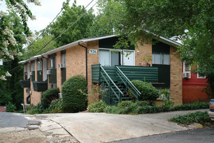 936 NE Greenwood Ave Apartments