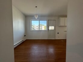 14380 Rue du Montmartre in Montréal, QC - Building Photo