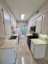 4537 Acacia St in Bellaire, TX - Building Photo - Building Photo