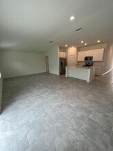 2051 Punch Bowl Ave in Davenport, FL - Foto de edificio - Building Photo