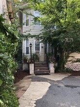 49 Babcock St in Brookline, MA - Foto de edificio - Building Photo