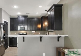 590 Summer Hill Way in Richmond Hill, GA - Foto de edificio - Building Photo