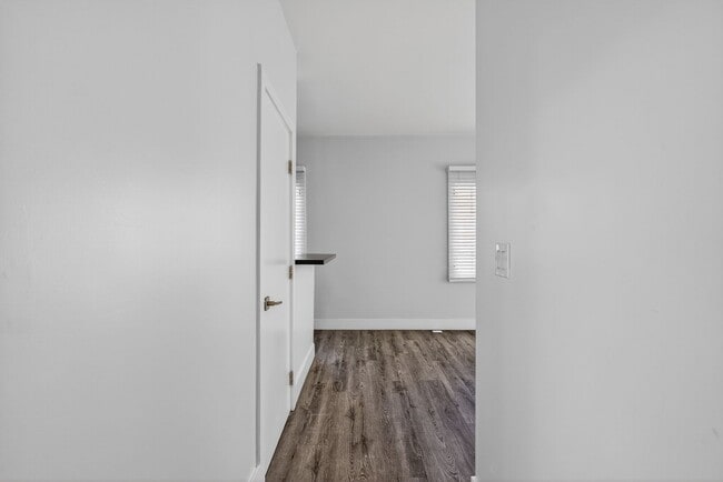 405 W 3rd St in Long Beach, CA - Building Photo - Building Photo