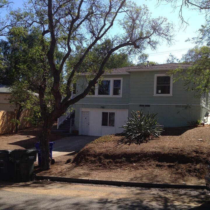 8855 Greenview Pl in Spring Valley, CA - Building Photo