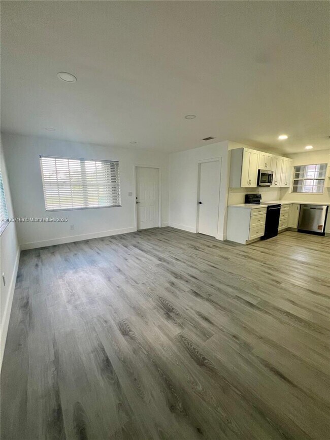 11511 SW 181st Terrace in Miami, FL - Building Photo - Building Photo