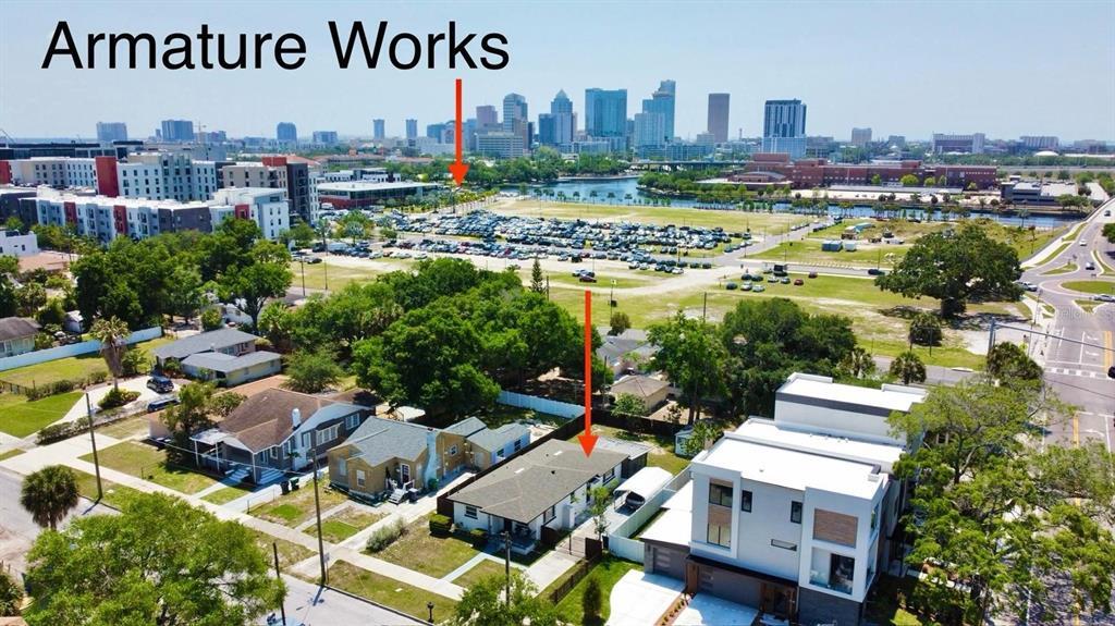 418 W Park Ave in Tampa, FL - Building Photo