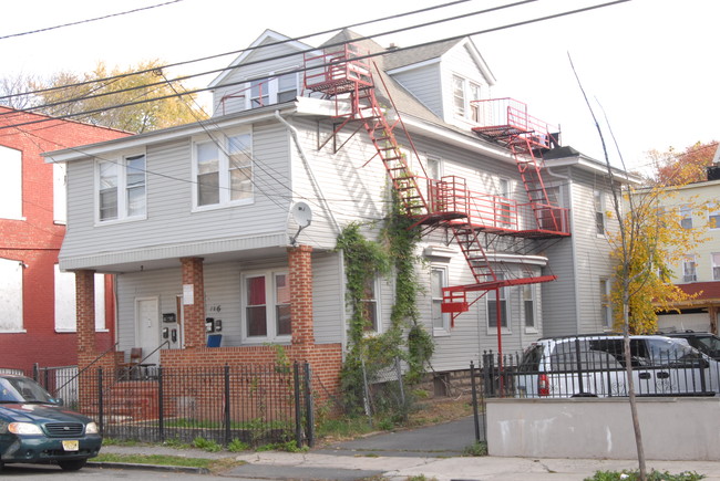 786-788 S 18th St in Newark, NJ - Foto de edificio - Building Photo