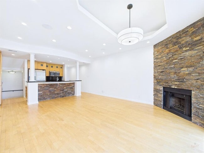property at 1501 Barton Springs Rd
