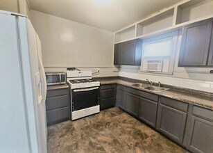 1521 33rd St in Lubbock, TX - Building Photo - Building Photo