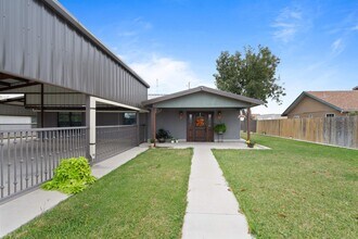 115 Gyna Dr in Del Rio, TX - Building Photo - Building Photo