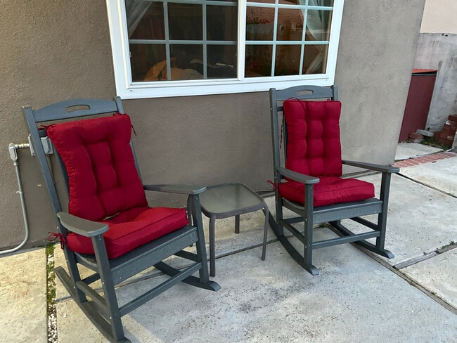5662 Medeabrook Pl in Agoura Hills, CA - Building Photo - Building Photo