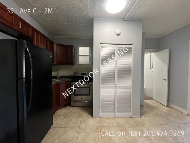 391 Avenue C in Bayonne, NJ - Building Photo - Building Photo