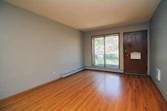 2404-2418 SE 58th in Portland, OR - Building Photo - Building Photo