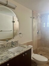 21085 NE 34th Ave, Unit #406-1 VILLA TYPE in Aventura, FL - Building Photo - Building Photo