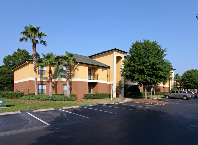 Buena Vista Place Apartment in Windermere, FL - Building Photo - Building Photo