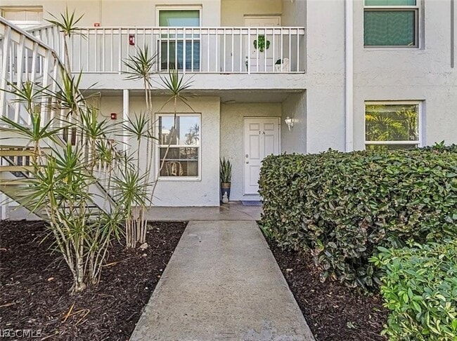 property at 7069 Quail Run Ct E