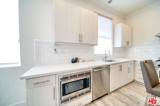 2205 Selig Dr in Los Angeles, CA - Building Photo - Building Photo
