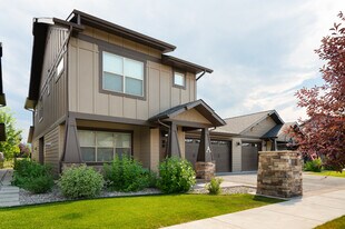 2128 Dennison Ln in Bozeman, MT - Building Photo