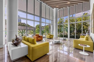 1600 SW 1st Ave in Miami, FL - Foto de edificio - Building Photo