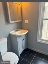 2211 W Tioga St in Philadelphia, PA - Building Photo