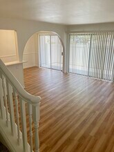 1174 Kirkford Way in Westlake Village, CA - Foto de edificio - Building Photo