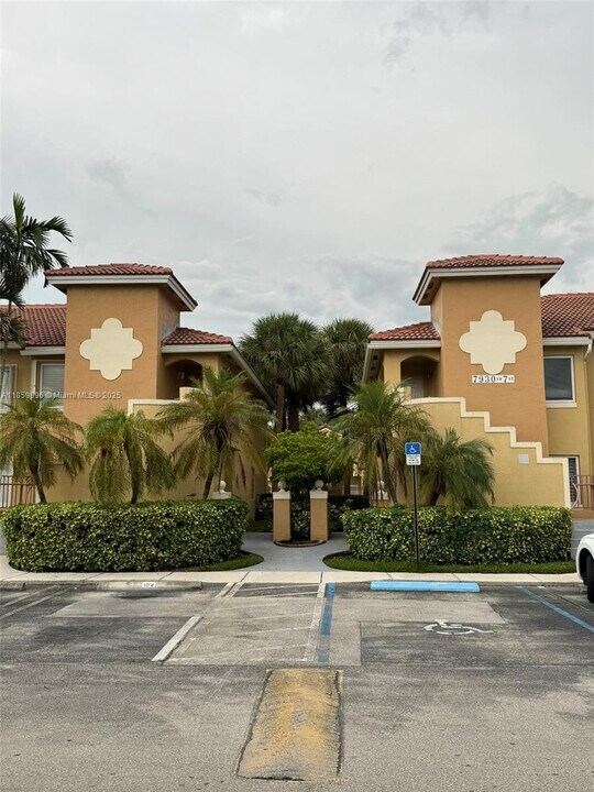 7930 NW 7th St in Pembroke Pines, FL - Building Photo