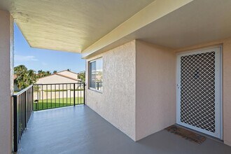 275 Palm Ave, Unit 201 in Jupiter, FL - Building Photo - Building Photo