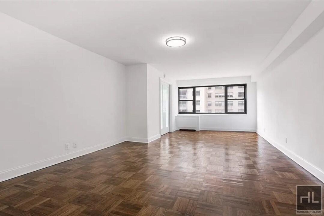 East 89 Street in New York, NY - Building Photo