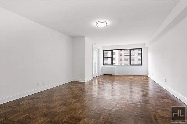 property at 400 E 89th St