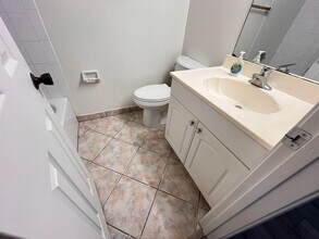 2061 Keystone Dr in Jupiter, FL - Building Photo - Building Photo