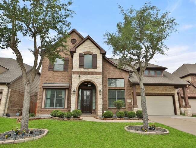 property at 3410 Herons Pointe Ln