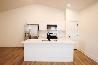 522 Briarbrook Ln in Park City, KS - Foto de edificio - Building Photo