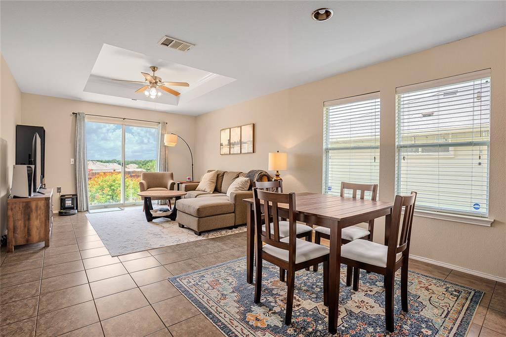 8925 China Rose Dr in Austin, TX - Building Photo
