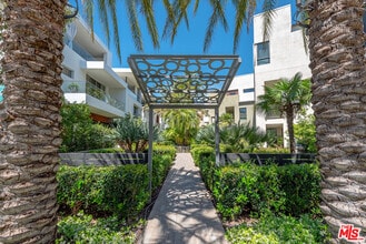 5926 Firefly Pl in Los Angeles, CA - Building Photo - Building Photo