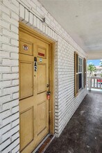 3100 Coral Springs Dr in Coral Springs, FL - Building Photo - Building Photo