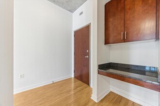 360 Nueces St in Austin, TX - Building Photo - Building Photo