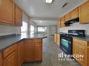 904 Bidwell St in Folsom, CA - Building Photo - Building Photo