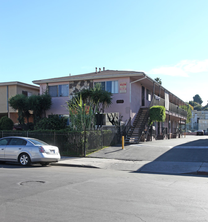 6046 Fayette St in Los Angeles, CA - Foto de edificio