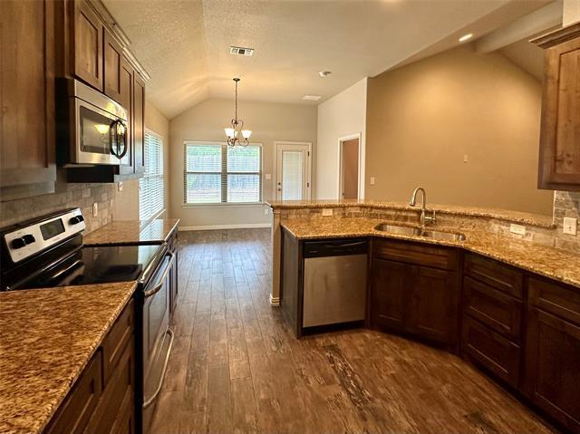 1409 Lauren Ln in Granbury, TX - Building Photo - Building Photo