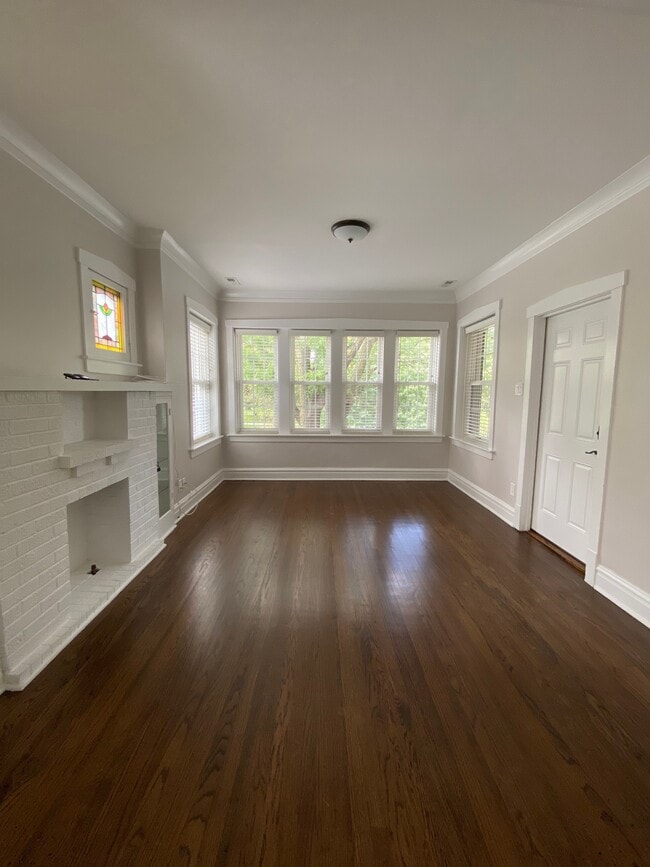 3825 S Damen Ave, Unit 2