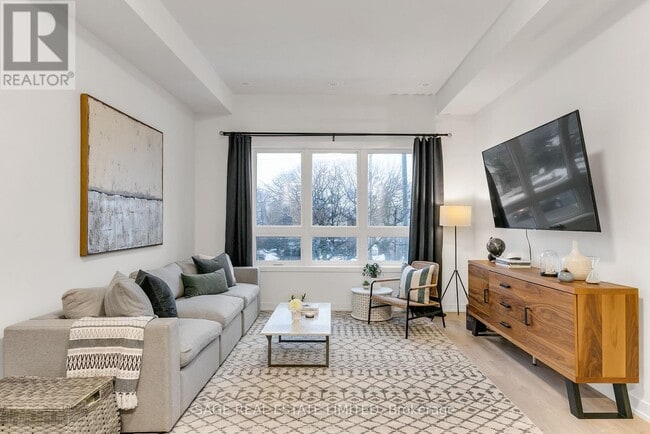 property at 3686-3686 St Clair Ave E