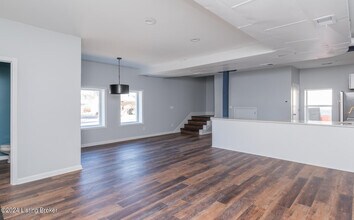 1101 Goss Ave in Louisville, KY - Foto de edificio - Building Photo