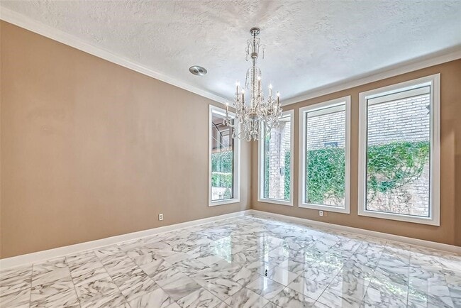 property at 1331 Bissonnet St