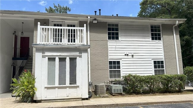 property at 1212 Utoy Springs Rd SW